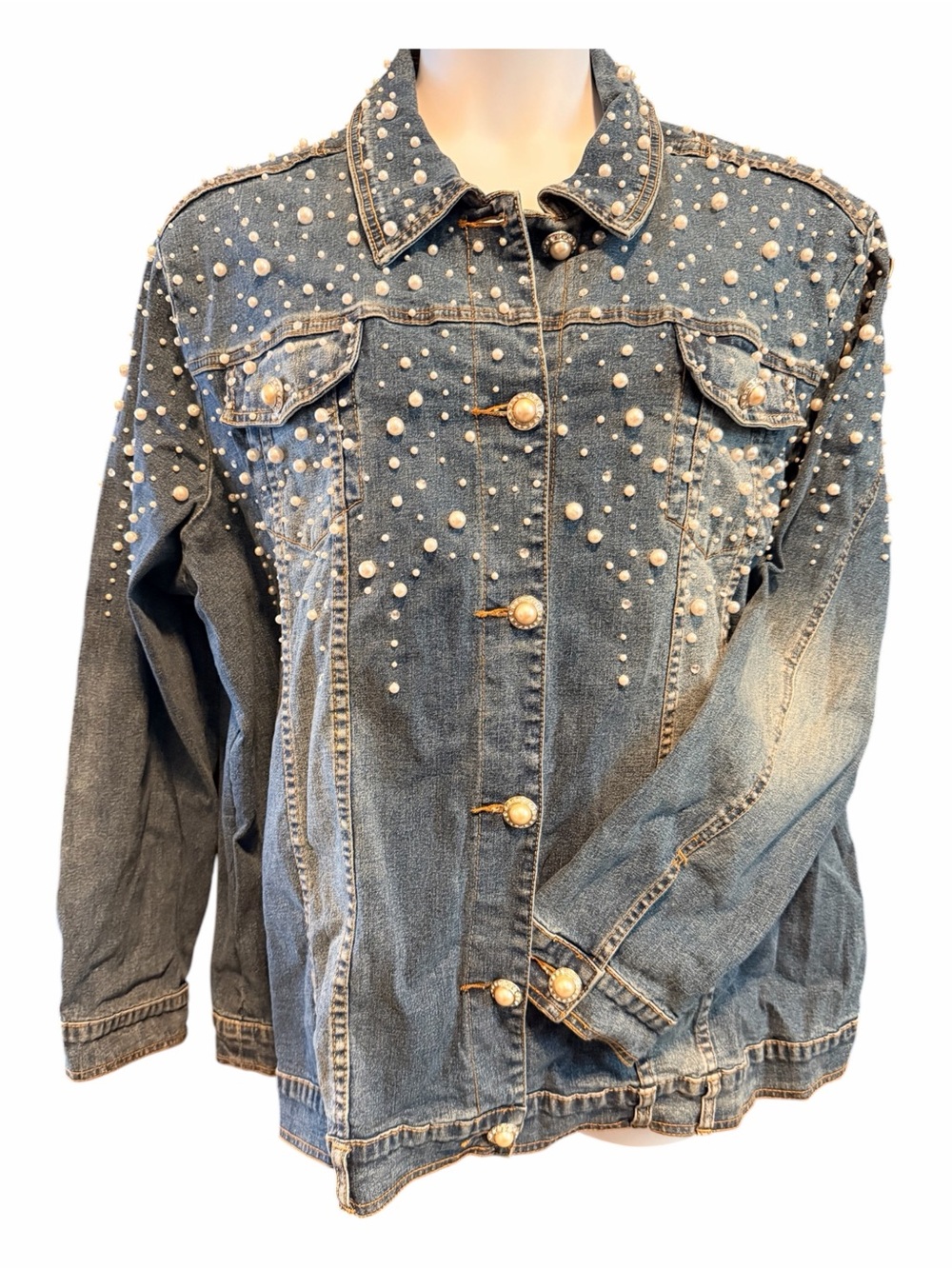 Pearl-Embellished Blue Denim Jacket - Fashionable Women's Jean Jacket